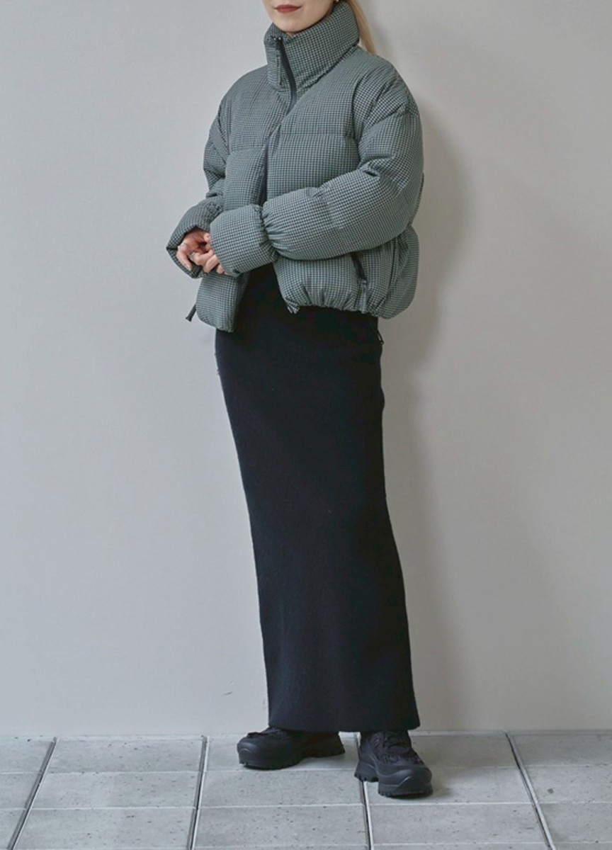 格紋立領羽絨短外套